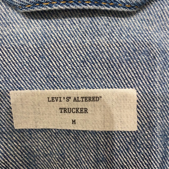 NWOT Levi’s Altered Trucker Oversized Jean Jacket - Picture 4 of 5
